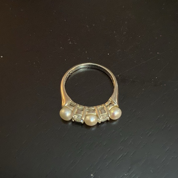 Vintage 925 Sterling Silver Cubic Zirconia ring - Picture 3 of 6